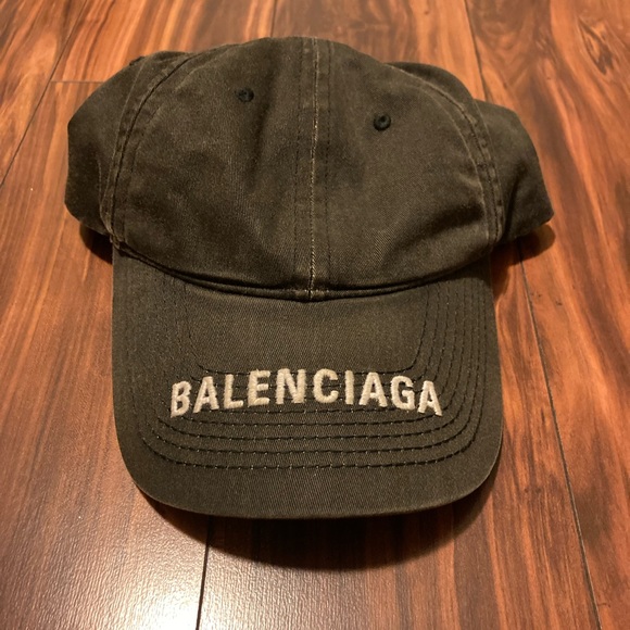 Balenciaga Logo Embroidered Baseball Cap - Picture 1 of 4